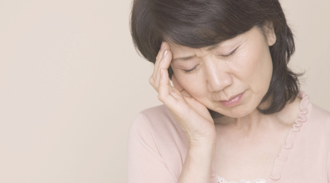 保険の入れ歯と自費の入れ歯の違いは?
